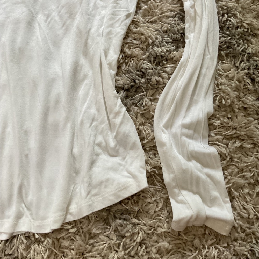 Aeropostale Seriously Soft Perfect Crew White Long Sleeve T-Shirt Womens Medium - Picture 4 of 12